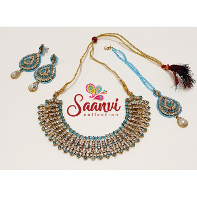 Glamourous  Light Blue And  Stonework Choker Set