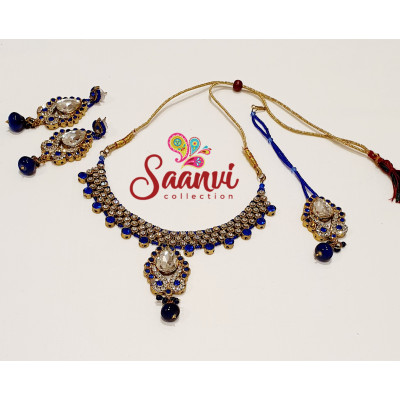 Glamourous  Blue Stonework Choker Set